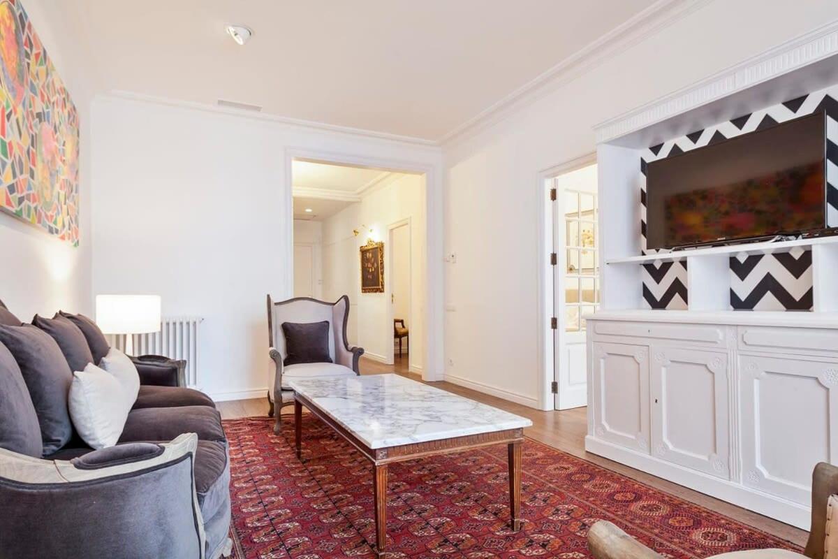 Casa Batllo - Luxury Historic 4Bd 4Bth For 9 Guests Apartment Барселона Екстериор снимка