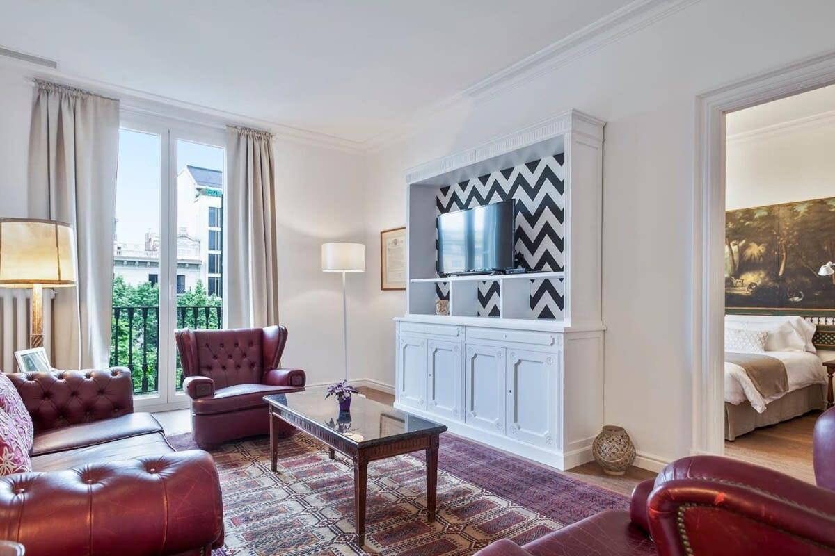 Casa Batllo - Luxury Historic 4Bd 4Bth For 9 Guests Apartment Барселона Екстериор снимка