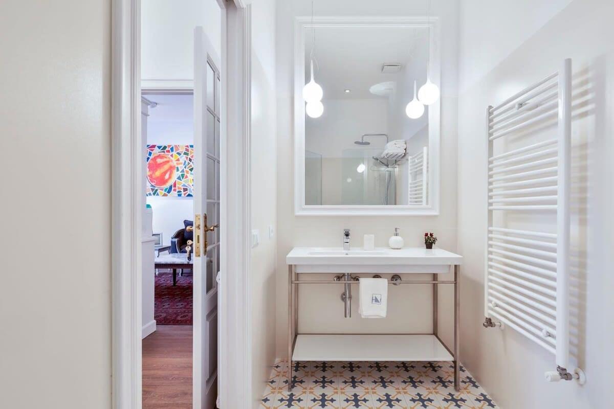 Casa Batllo - Luxury Historic 4Bd 4Bth For 9 Guests Apartment Барселона Екстериор снимка